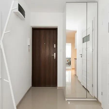 Superapart Luzycka 10 ורשה